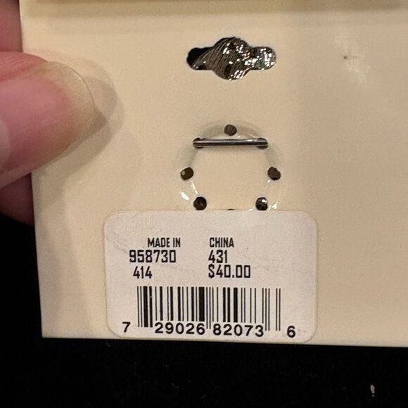 M. Haskell Green Crystal Flower Brooch - Picture 2 of 3